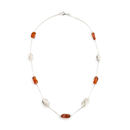 Collana in Ambra Cognac e Argento con Elementi Traforati