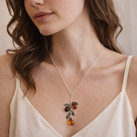 Collana Ramo d’Ulivo in Argento con Gocce di Ambra