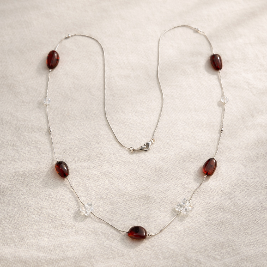 Collana in Ambra Scura e Swarovski su Cavetto in Argento